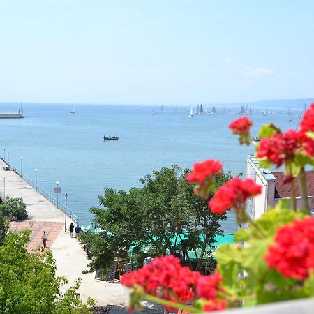 Family Hotel Magnolia Balchik Exterior photo