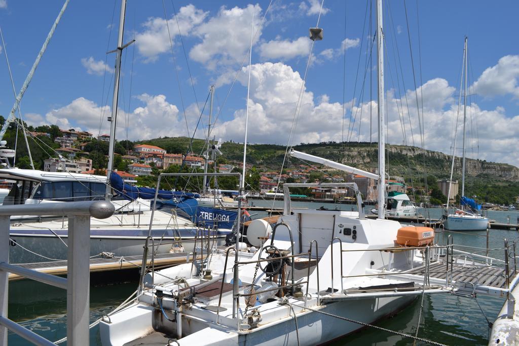 Family Hotel Magnolia Balchik Exterior photo