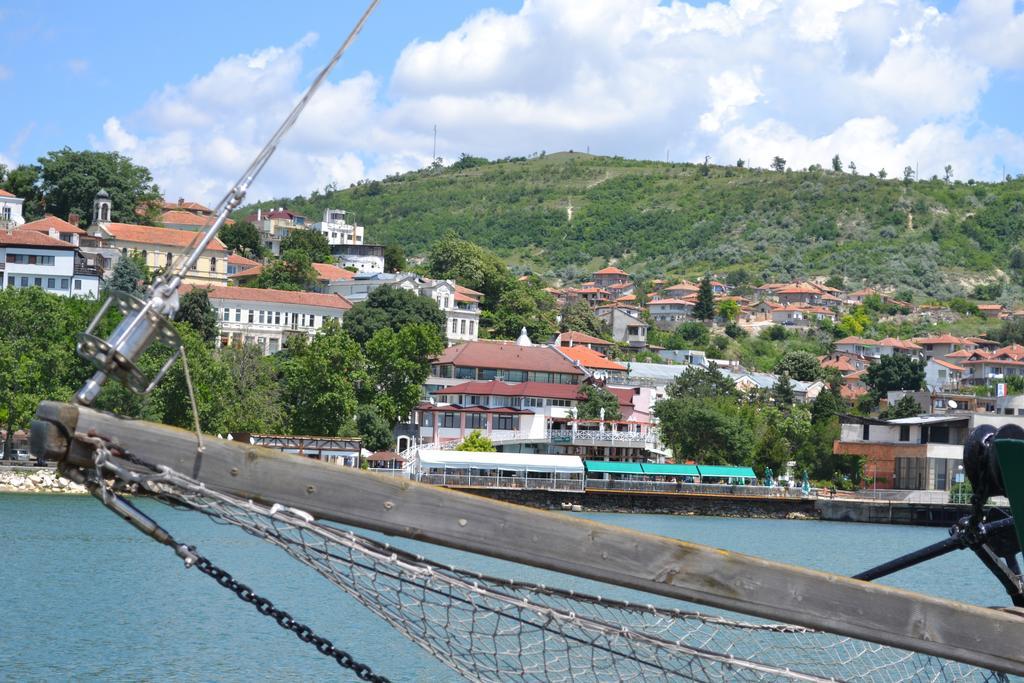 Family Hotel Magnolia Balchik Exterior photo